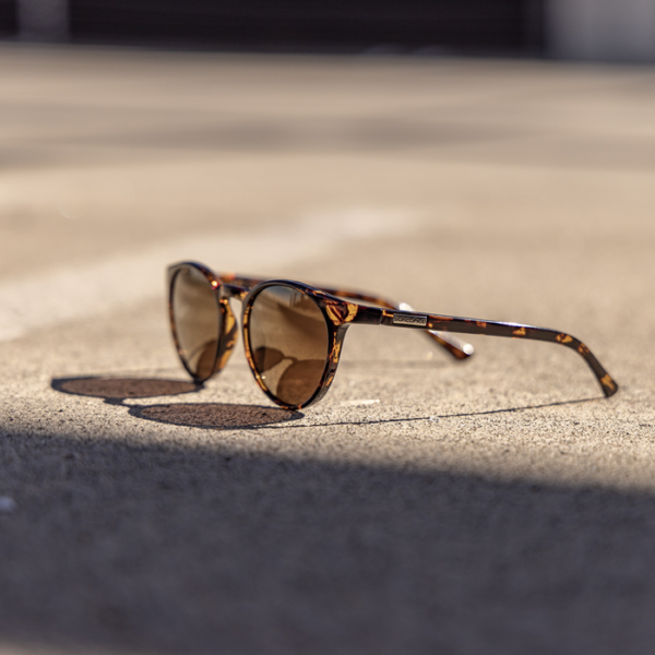 lowkey-sunglasses_tortoise-polarizedBrown_ls01